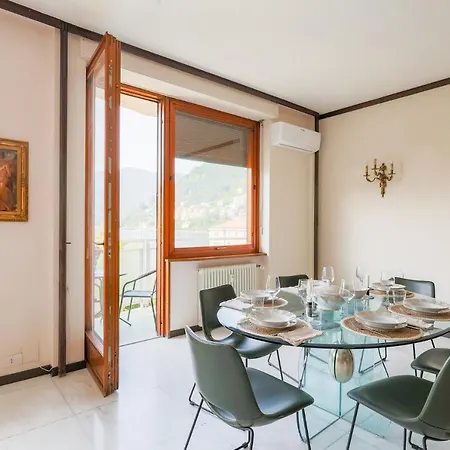 Piazza Cavour View - Bymyhomeincomo *