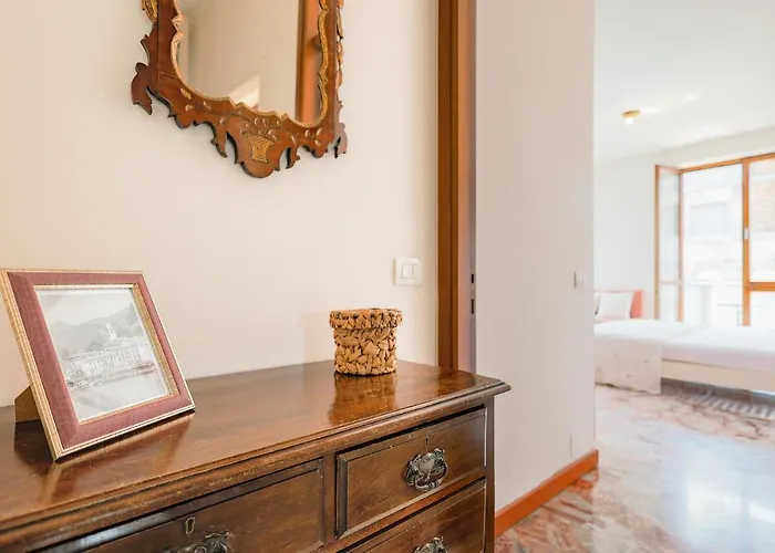 Piazza Cavour View - Bymyhomeincomo Appartement