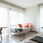 Piazza Cavour View - Bymyhomeincomo 公寓 *
