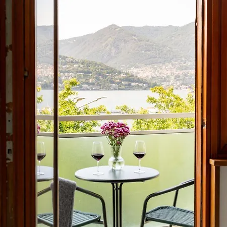 Piazza Cavour View - Bymyhomeincomo *