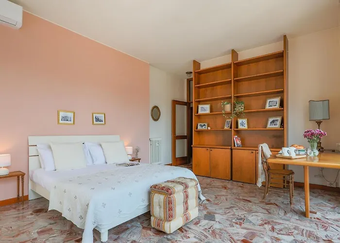 Apartmán Piazza Cavour View - Bymyhomeincomo *