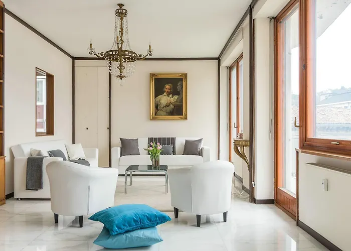 Piazza Cavour View - Bymyhomeincomo Apartmán *