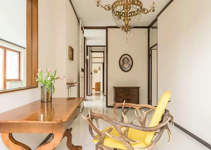 Piazza Cavour View - Bymyhomeincomo Apartmán