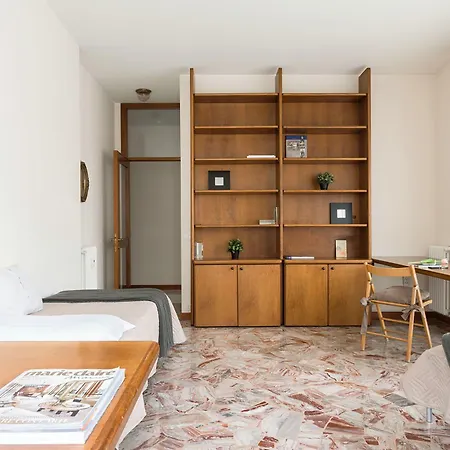 Piazza Cavour View - Bymyhomeincomo Apartament Como