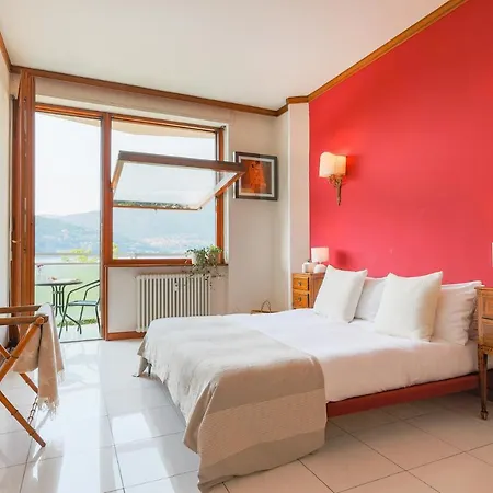 Apartment Piazza Cavour View - Bymyhomeincomo *