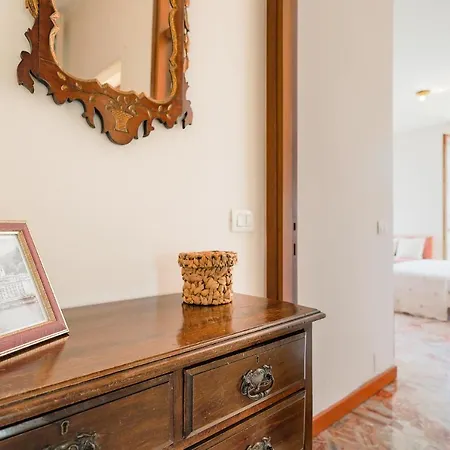 Piazza Cavour View - Bymyhomeincomo Apartment